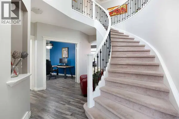 90 Discovery Ridge Road SW, Calgary, AB T3H4R4