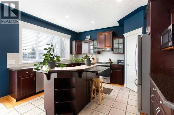 161 Panorama Hills View NW, Calgary, AB T3K5B7