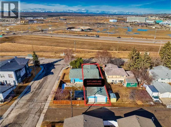 5424 37 Street SW, Calgary, AB T3E5M5