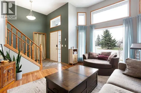 1771 Meadowbrook Drive SE, Airdrie, AB T4A2A4