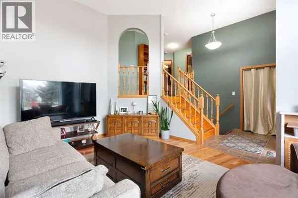 1771 Meadowbrook Drive SE, Airdrie, AB T4A2A4