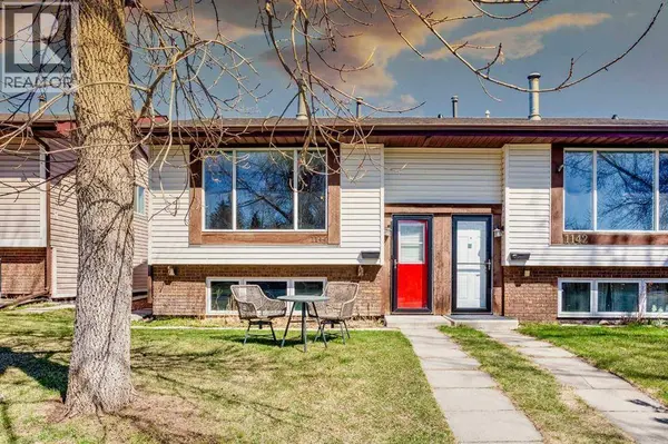 1144 Berkley Drive NW, Calgary, AB T3K1E4
