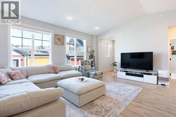 15, 71 Lucas Street NW, Calgary, AB T3P1S3