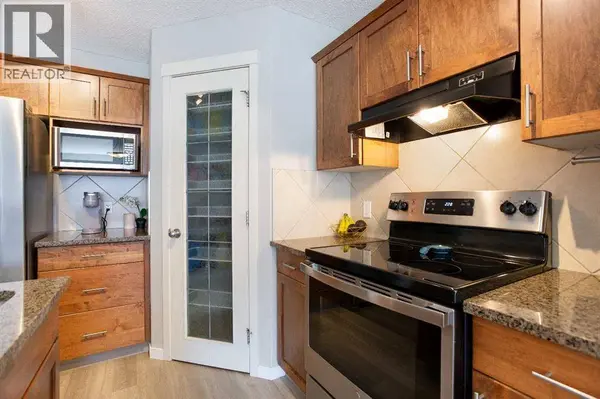 30 Cranwell Common SE, Calgary, AB T3M0J4