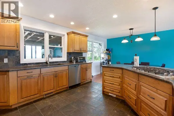 227 Cantrell Place SW, Calgary, AB T2W1X3