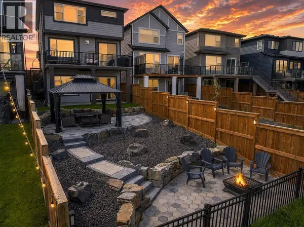 152 Cranbrook Gardens SE, Calgary, AB T3M3K6