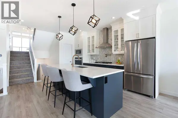152 Cranbrook Gardens SE, Calgary, AB T3M3K6