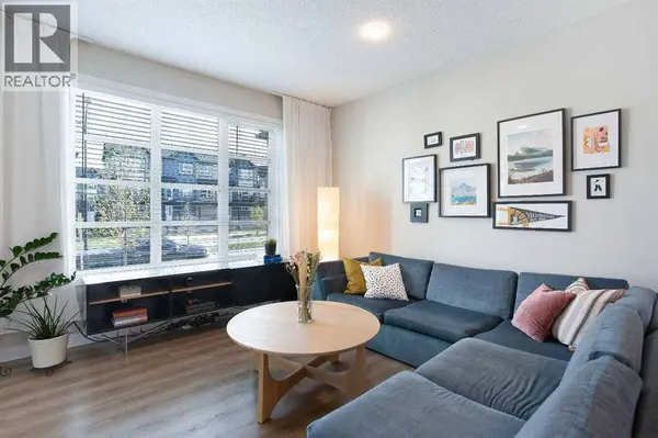 380 Belmont Avenue SW, Calgary, AB T2X4H8