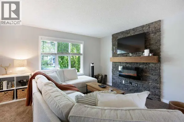 79 Sunset Road, Cochrane, AB T4C0W4