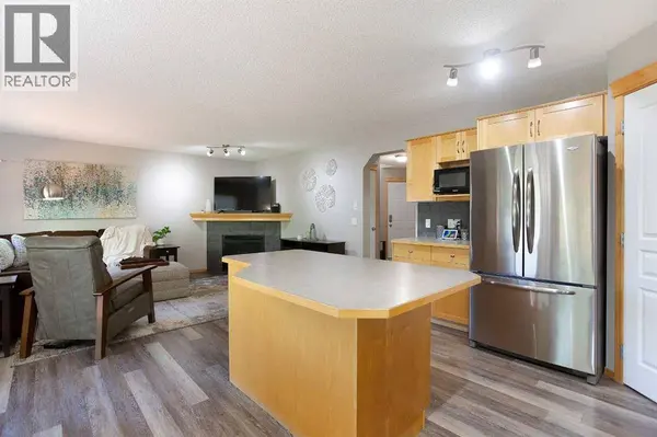 214 Tuscany Ravine Road NW, Calgary, AB T3L2W9