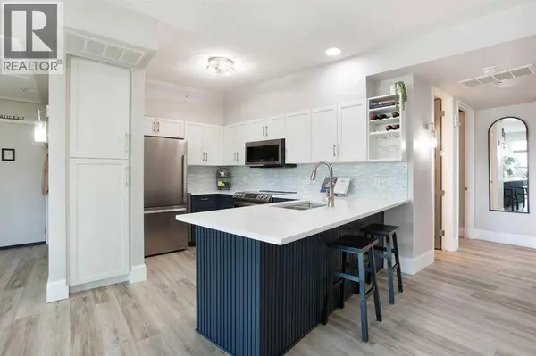 201, 205 Riverfront Avenue SW, Calgary, AB T2P5K4