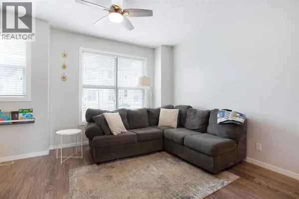 88 New Brighton Point SE, Calgary, AB T2Z1B8