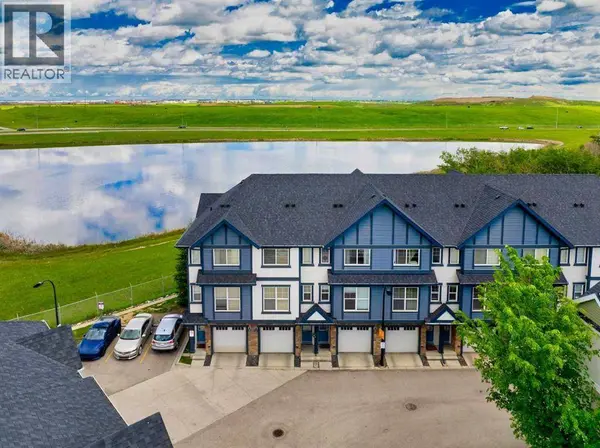 88 New Brighton Point SE, Calgary, AB T2Z1B8