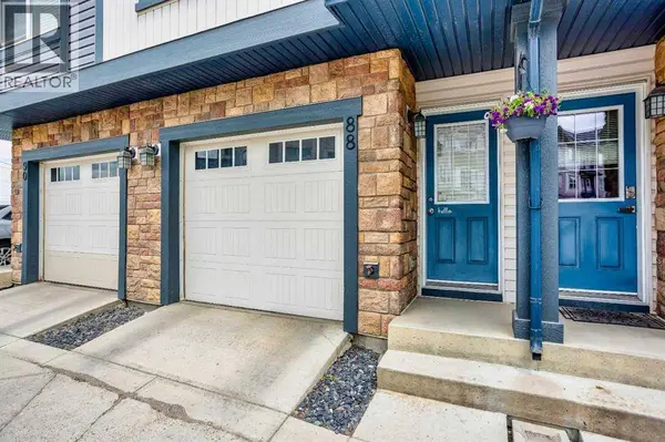 88 New Brighton Point SE, Calgary, AB T2Z1B8