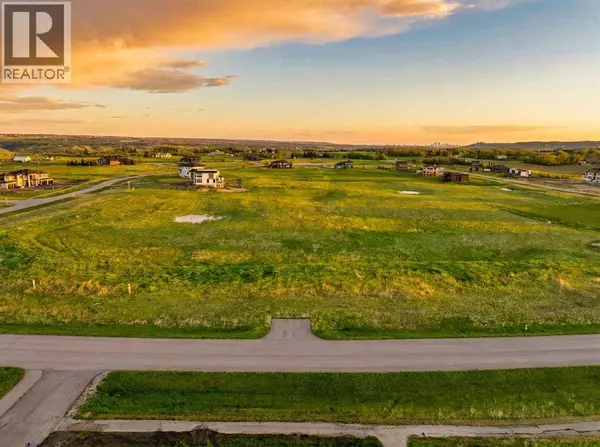 51 Aventerra Way, Rural Rocky View County, AB T3Z0A9