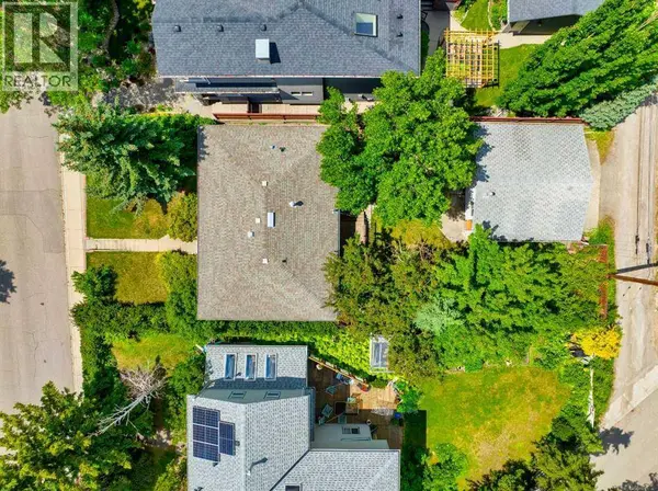 2308 9 Avenue NW, Calgary, AB T2N1E7
