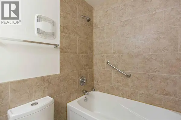 2634 Oakmoor Drive SW, Calgary, AB T2V4E7