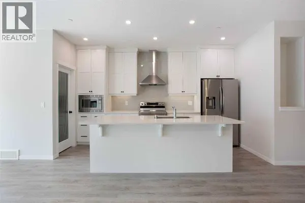 112 Lucas Street NW, Calgary, AB T3P1R6