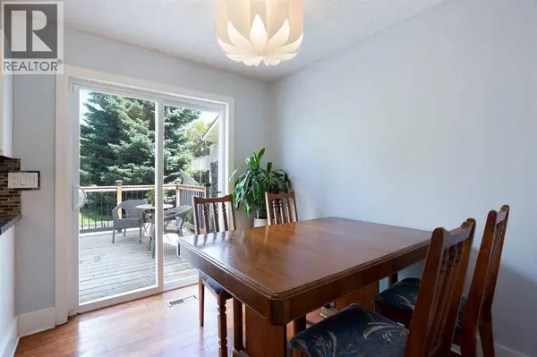 56 Deersaxon Circle SE, Calgary, AB T2J6R5