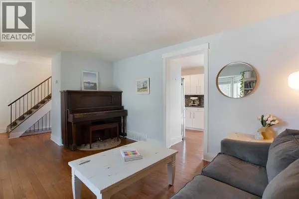 56 Deersaxon Circle SE, Calgary, AB T2J6R5