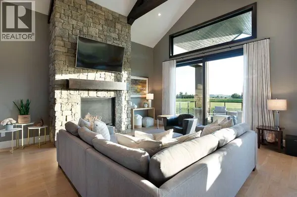 2 Sunset Ridge Drive, Rural Foothills County, AB T1S5B7