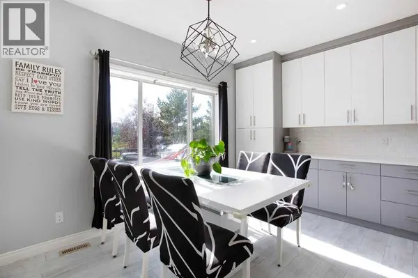 1925 Luxstone Park SW, Airdrie, AB T4B3B5