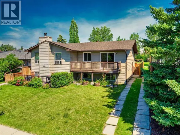 3627 Cedarille Drive SW, Calgary, AB T2W3J5