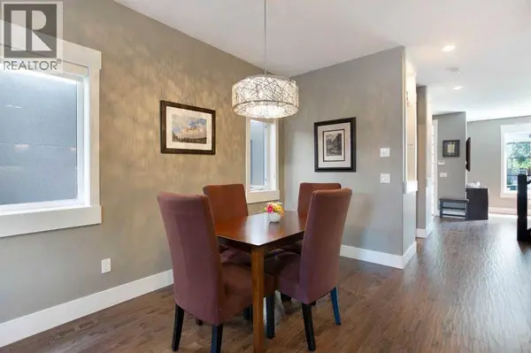 434 22 Avenue NW, Calgary, AB T2M1N3