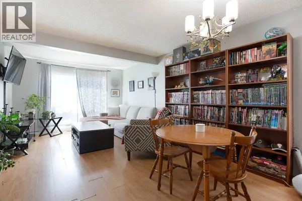 28 Martinview Road NE, Calgary, AB T3J2X8