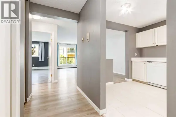 4203, 385 Patterson Hill SW, Calgary, AB T3H2P3