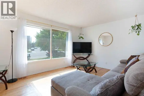 235 Templemont Drive NE, Calgary, AB T1Y5A1