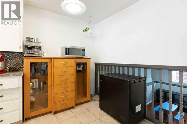 235 Templemont Drive NE, Calgary, AB T1Y5A1