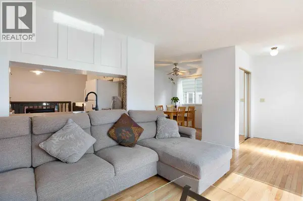 235 Templemont Drive NE, Calgary, AB T1Y5A1