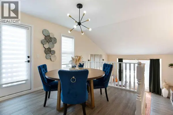 5 Shawglen Court SW, Calgary, AB T2Y2R1