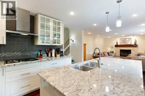 24 Sun Harbour Place SE, Calgary, AB T2X3B2