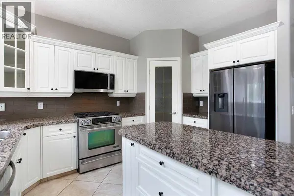 3414 Douglasdale Boulevard SE, Calgary, AB T2Z3A8