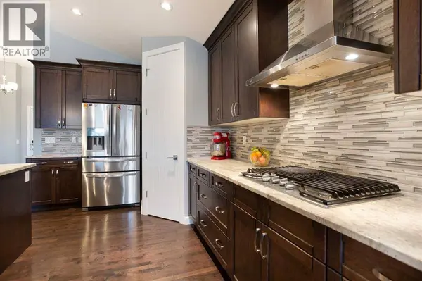 136 Rainbow Falls Glen, Chestermere, AB T1X0S5