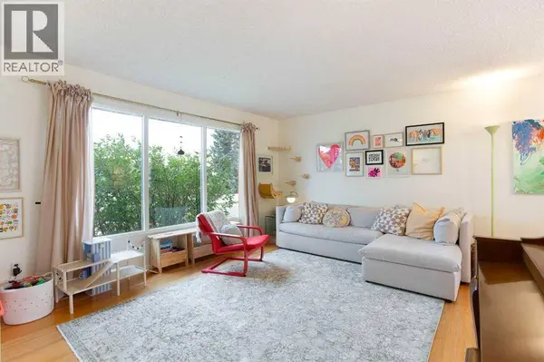 412 78 Avenue NE, Calgary, AB T2K0R8
