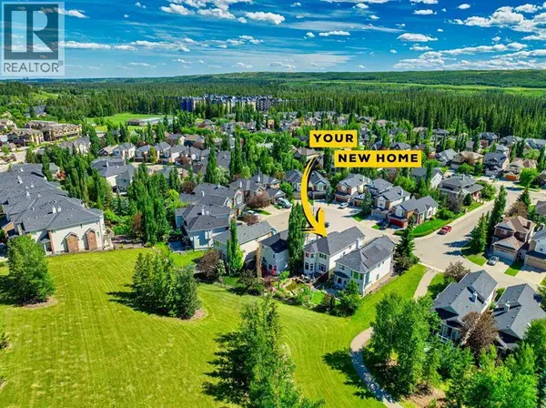 30 Discovery Ridge Gardens SW, Calgary, AB T3H5L6