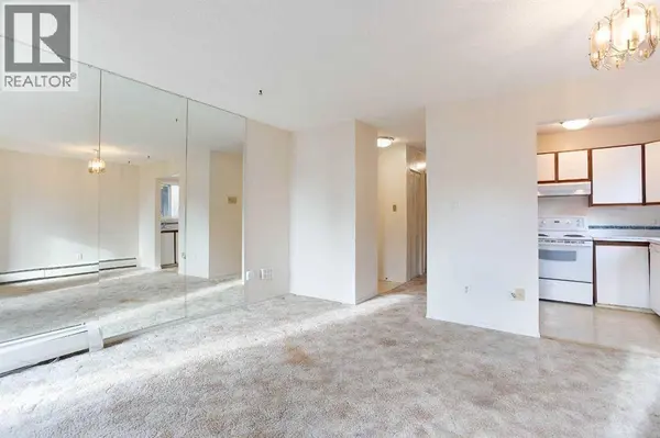 624 2 AVE NW #5, Calgary, AB T2N0E1