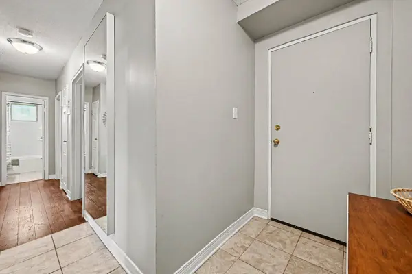272 Beechwood AVE #15, Vanier And Kingsview Park, ON K1L 8A6