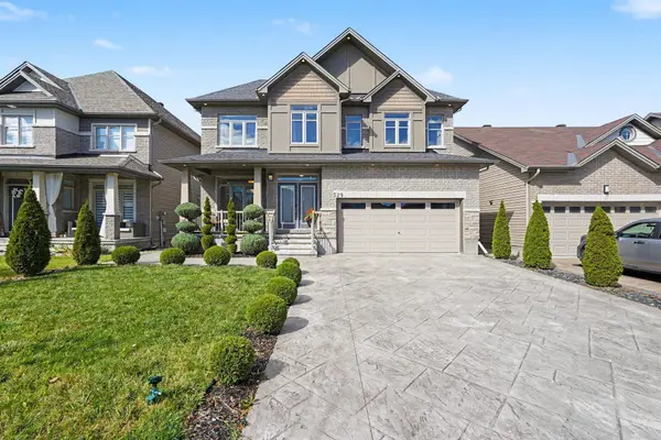 529 Peerless ST, Barrhaven, ON K2J 5P9
