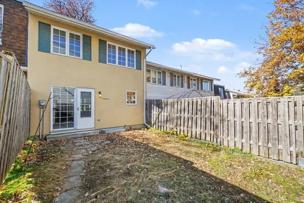 2300 Ogilvie RD #20, Beacon Hill North - South And Area, ON K1J 7X8