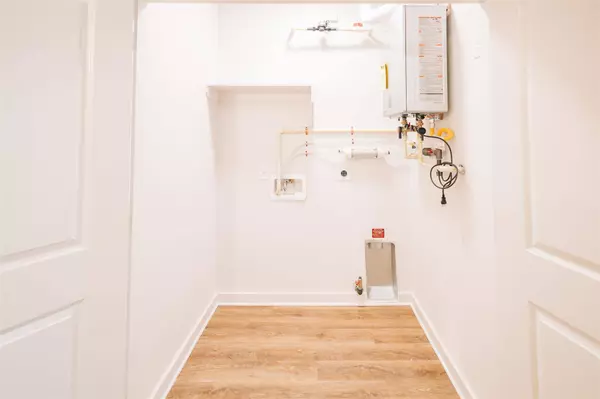 7051 Meadow Lake BLVD #8203, Austin, TX 78744