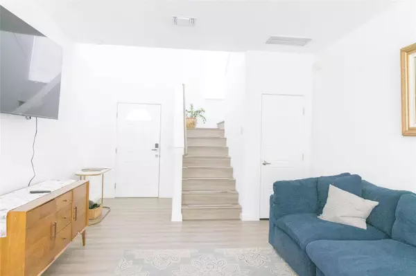 12500 Lamppost LN #16, Austin, TX 78727