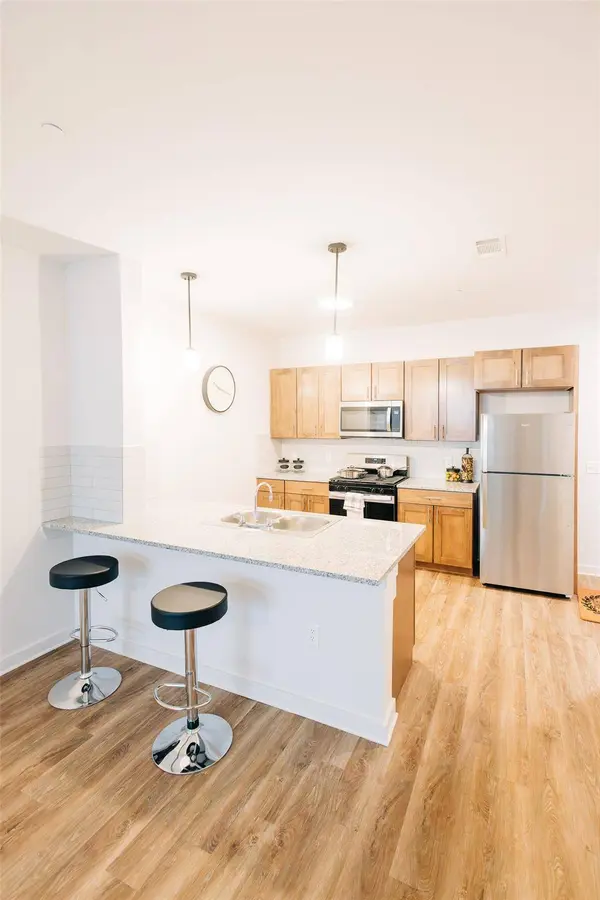 7051 Meadow Lake BLVD #8203, Austin, TX 78744