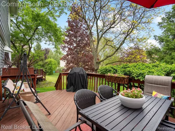 1480 COLONY Drive, Rochester Hills, MI 48307