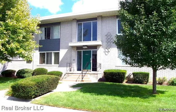 4840 Briarwood AVE #2, Royal Oak, MI 48073