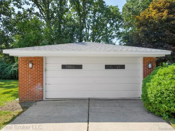 1358 Boyd ST, Troy, MI 48083