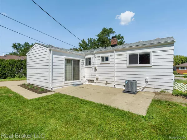 1358 Boyd ST, Troy, MI 48083